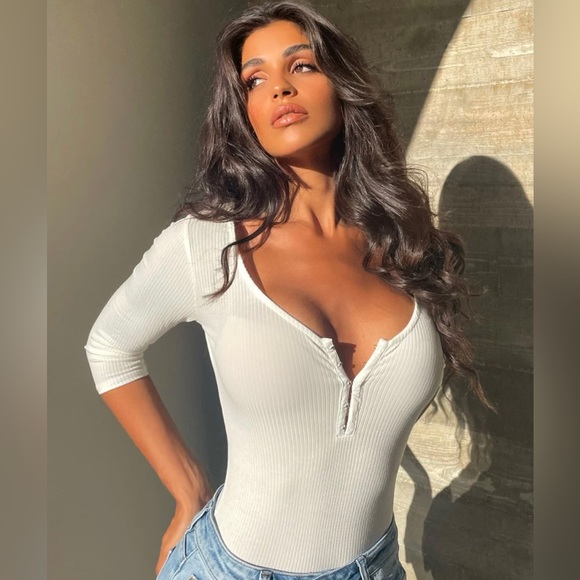 Basic Ribbed Bodysuit - Picture 3 of 7